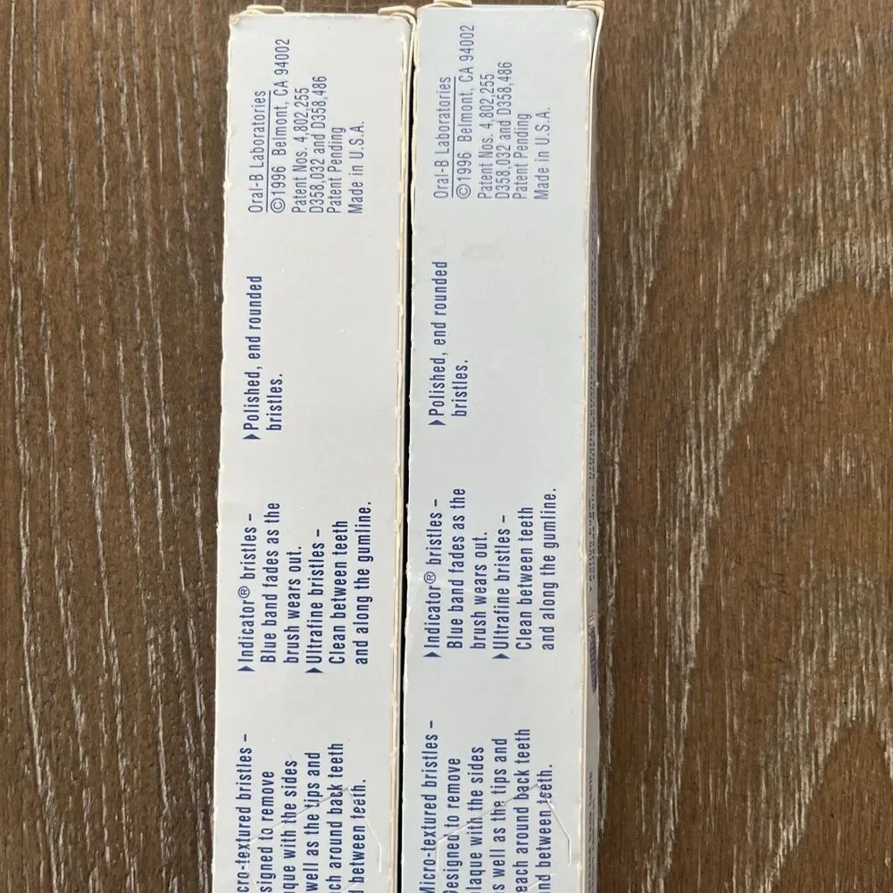 2 LOT 1996 Vintage Oral-B Advantage Toothbrush 35 Soft Straight Micro Texture